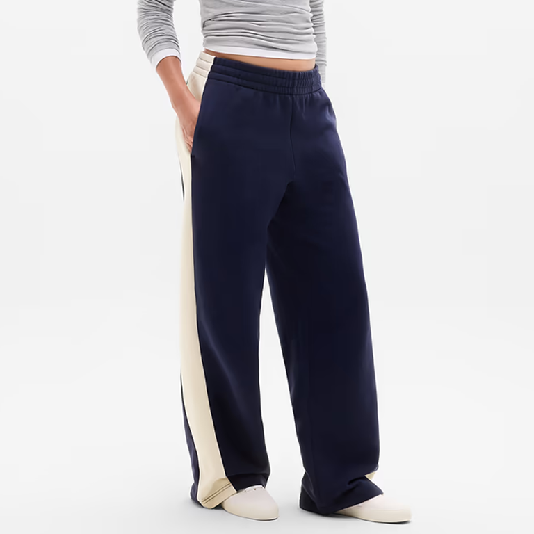 Athleta's fall sale includes up to 60% off viral pants and cozy fleece