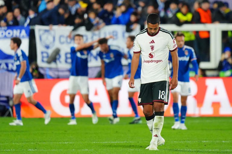 Carrick under huge pressure as hopeless Man United humiliated by Como