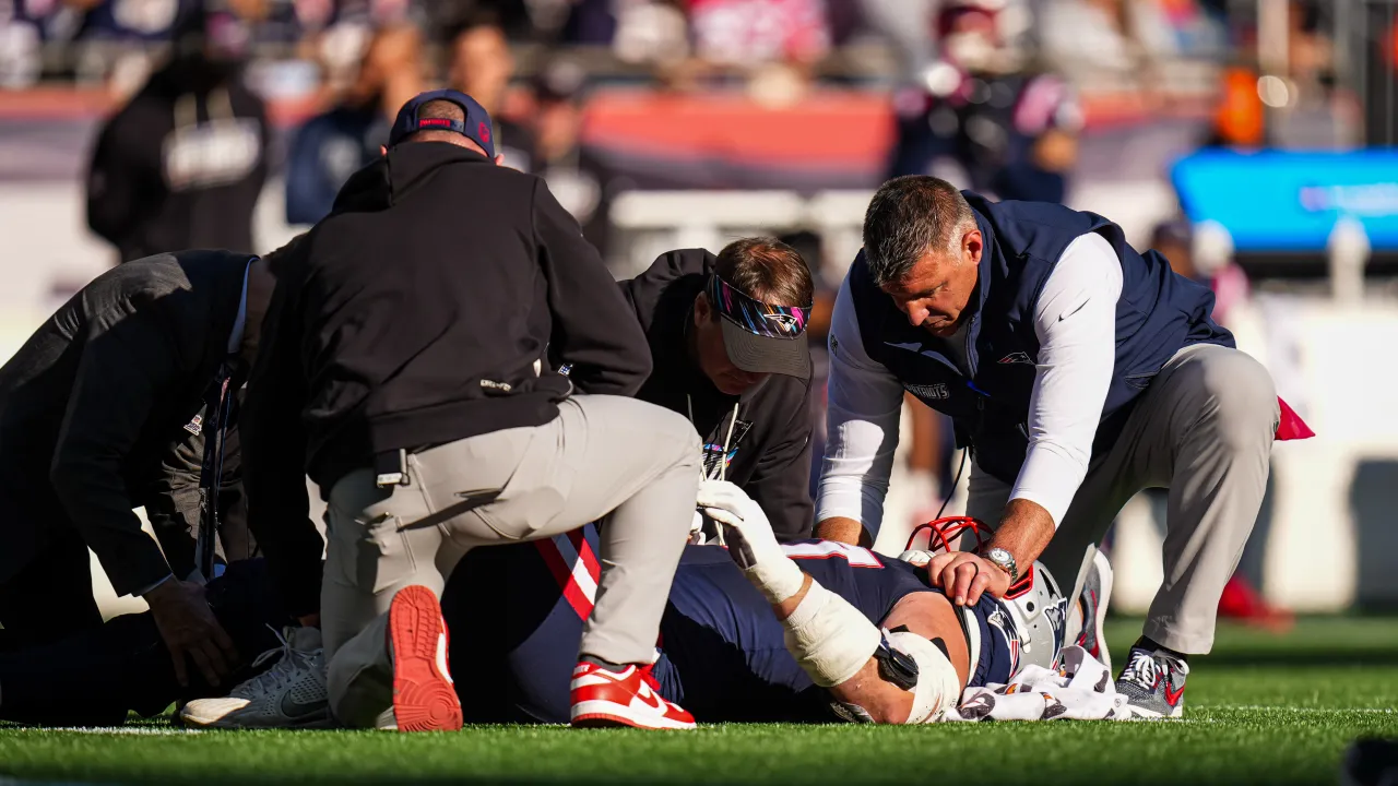 Patriots name two offensive line replacements for Thursday night game ...