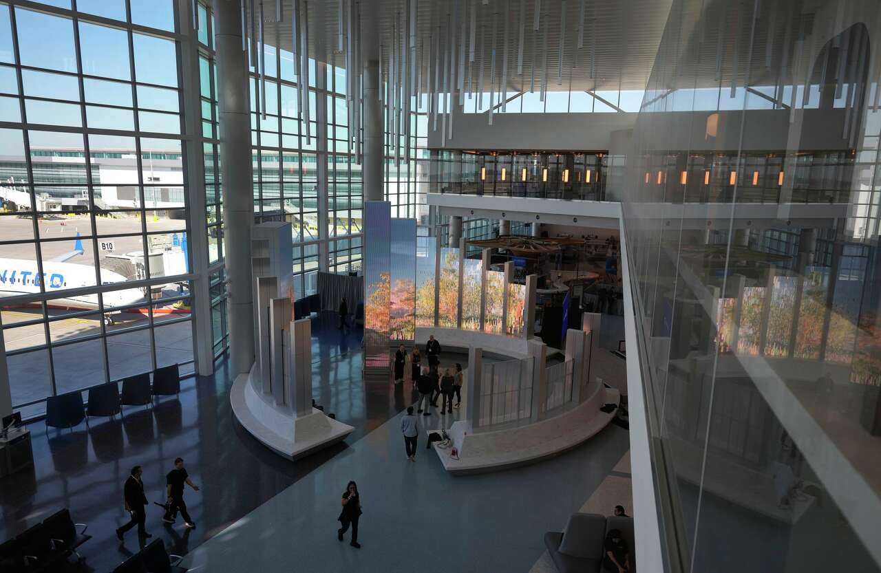 United opens new IAH Terminal B concourse as Houston hub prepares for ...