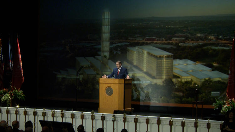 UT Austin president outlines plans for new medical center, research ...
