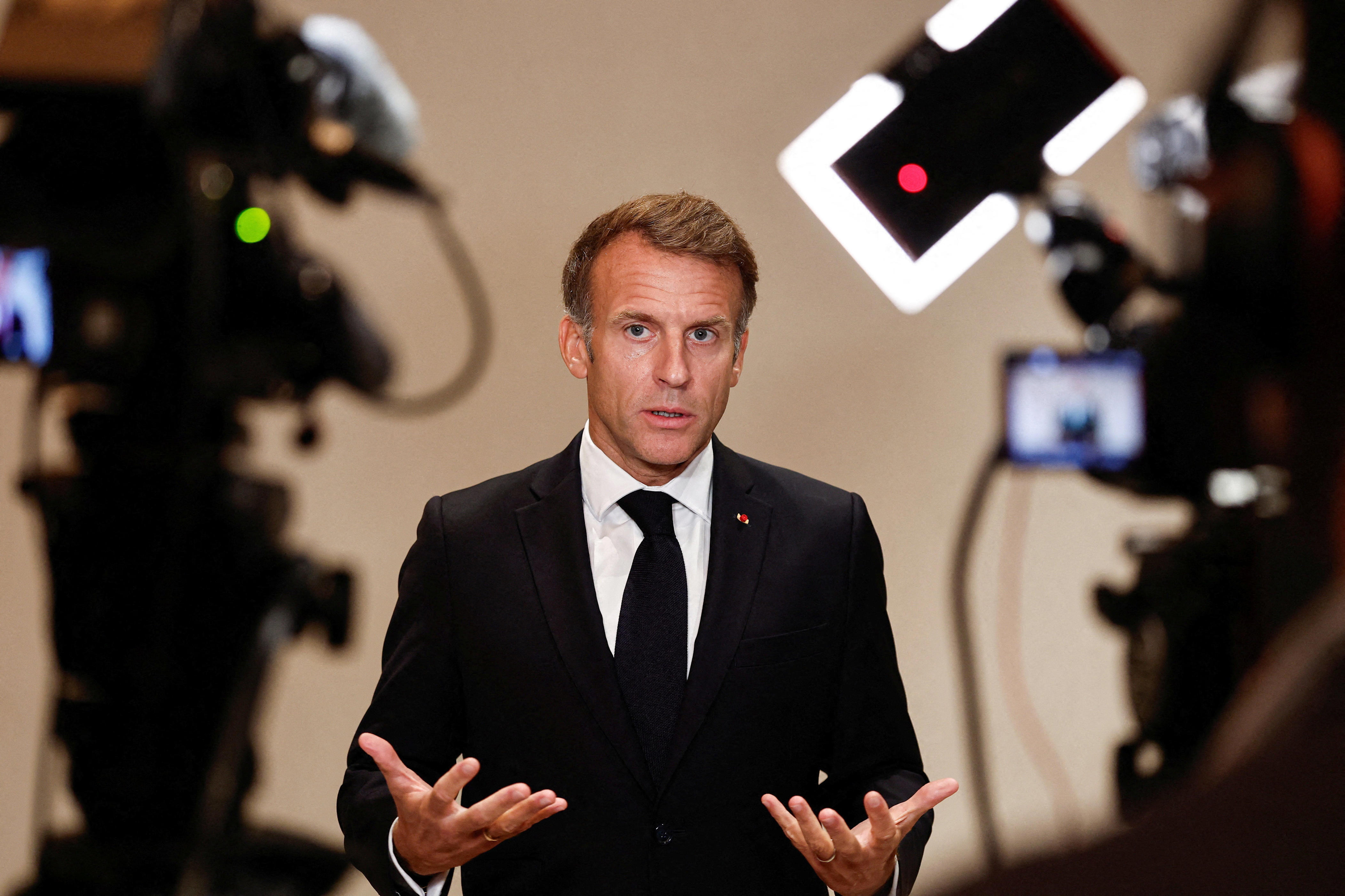 'Stupid': Macron criticizes Trump for blaming French riots on migrants