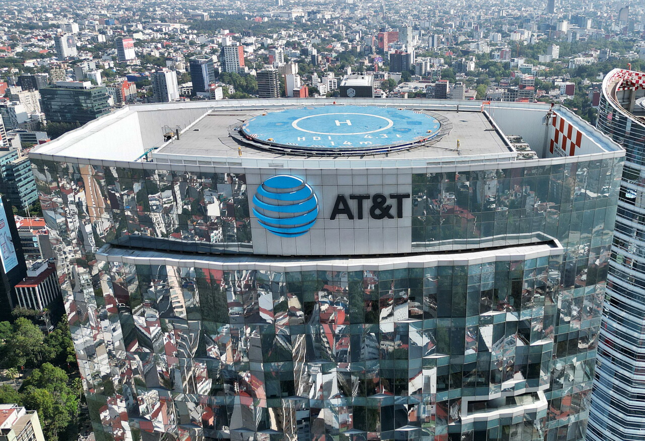 AT&T reconoce un deterioro contable de 2,600 mdd y pérdida de 500 mdd ...