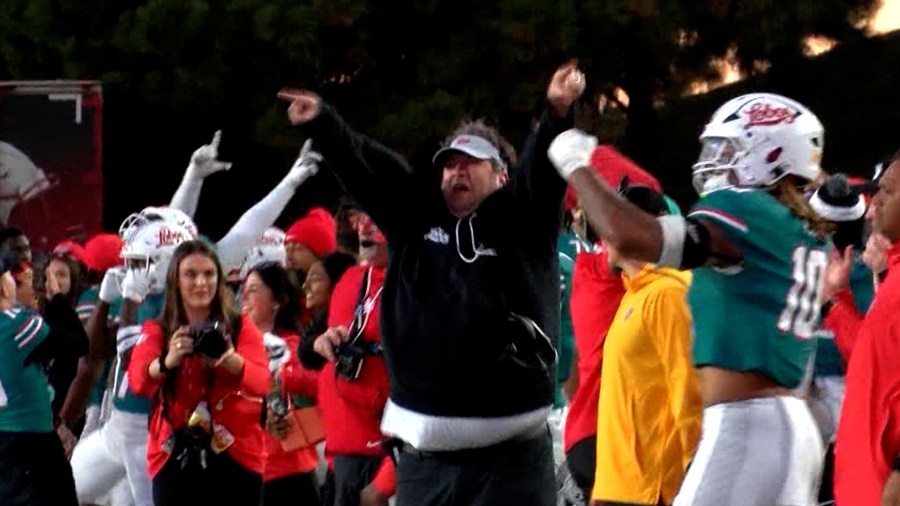 Lobos head football coach Jason Eck on Paul 'Bear' Bryant Award watch list