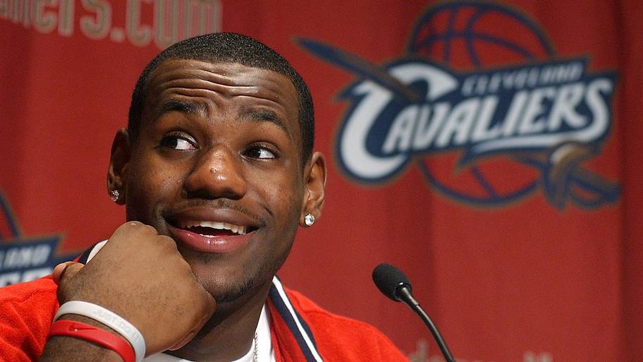 Fanatics honoring LeBron James with patch for 24th season