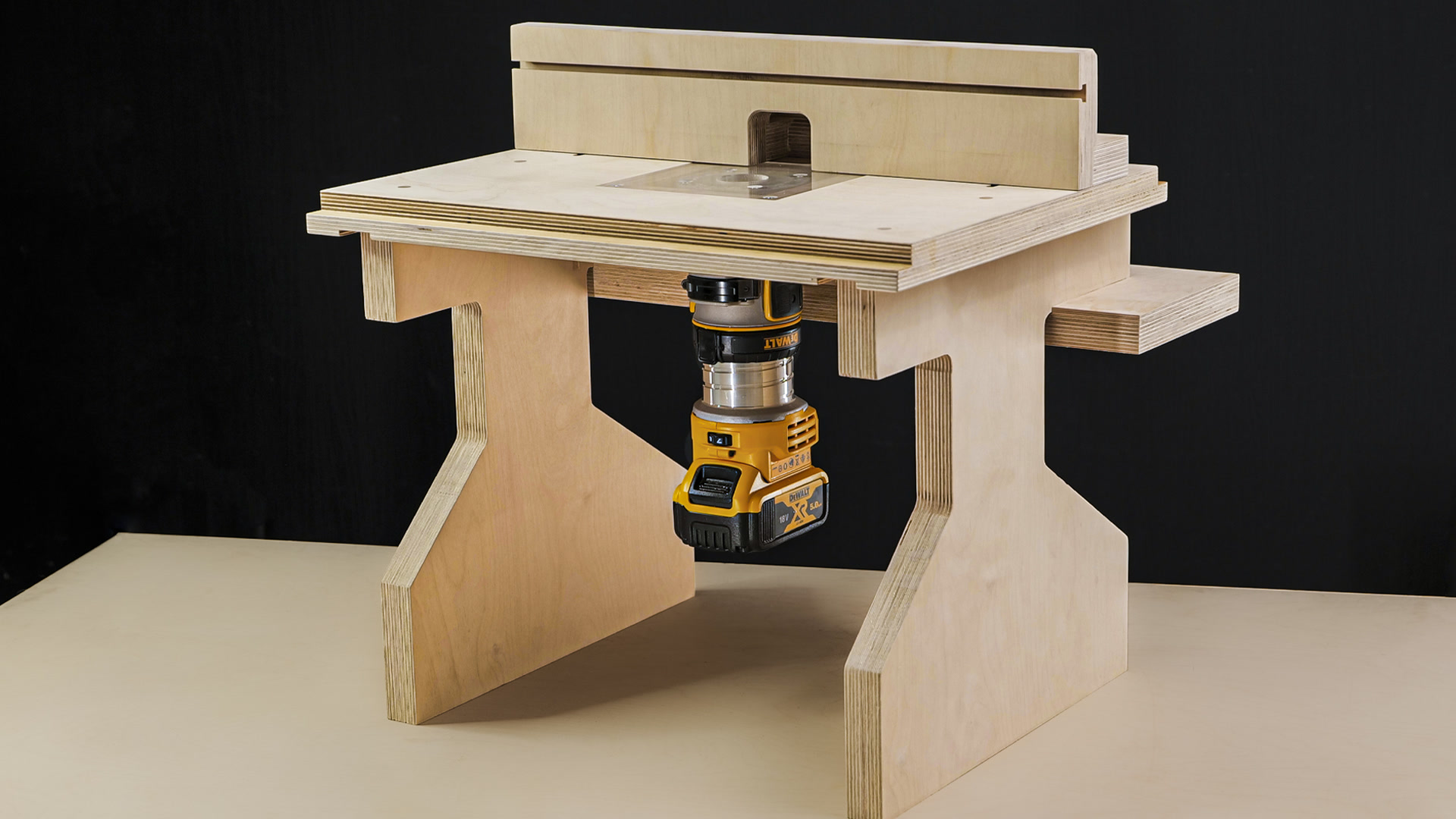 How to make a DIY mini router table