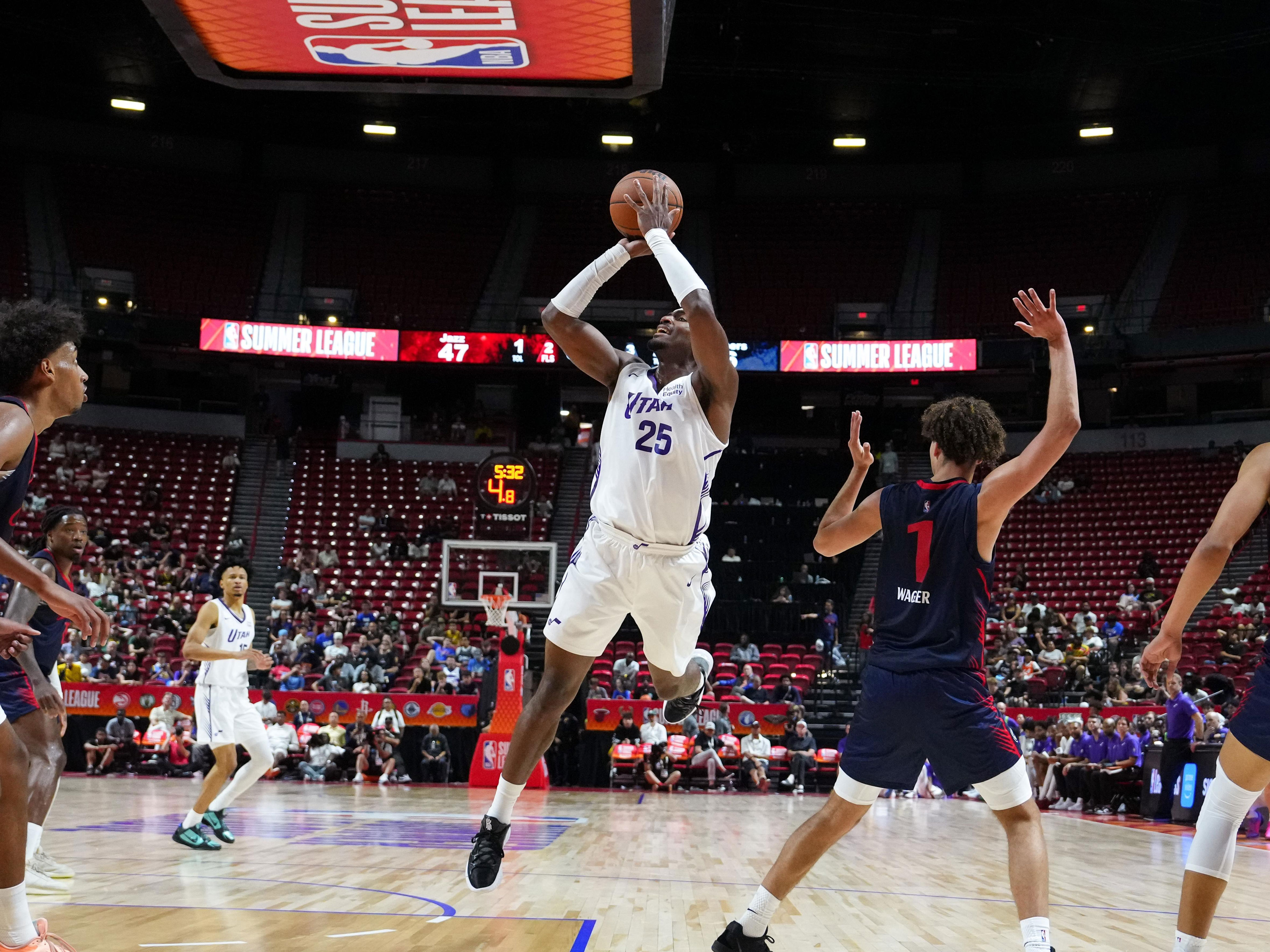 Utah Jazz waive Blake Hinson, sign former 1st round pick