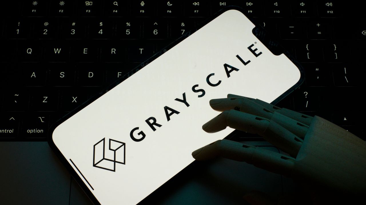 Grayscale opens 10 crypto funds to in-kind transfers, letting investors ...