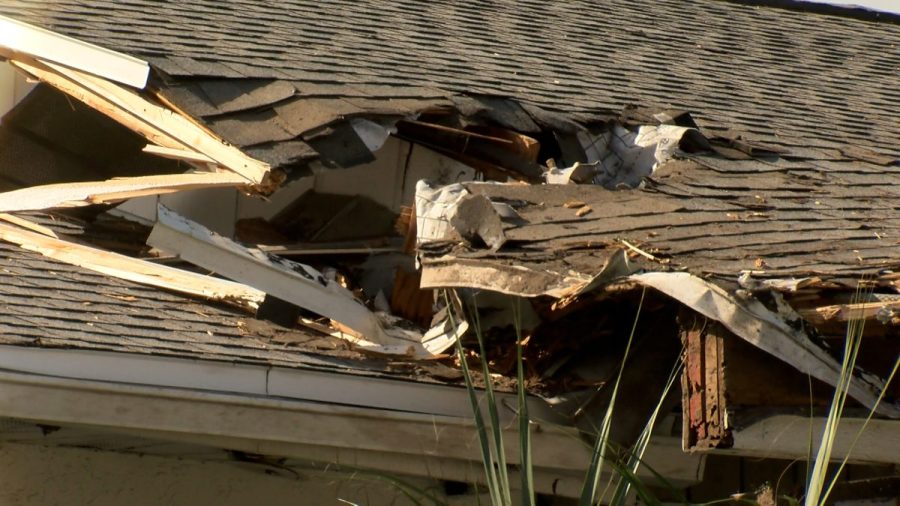 I'm still traumatized: Car flies off road, crashes into roof of Florida ...