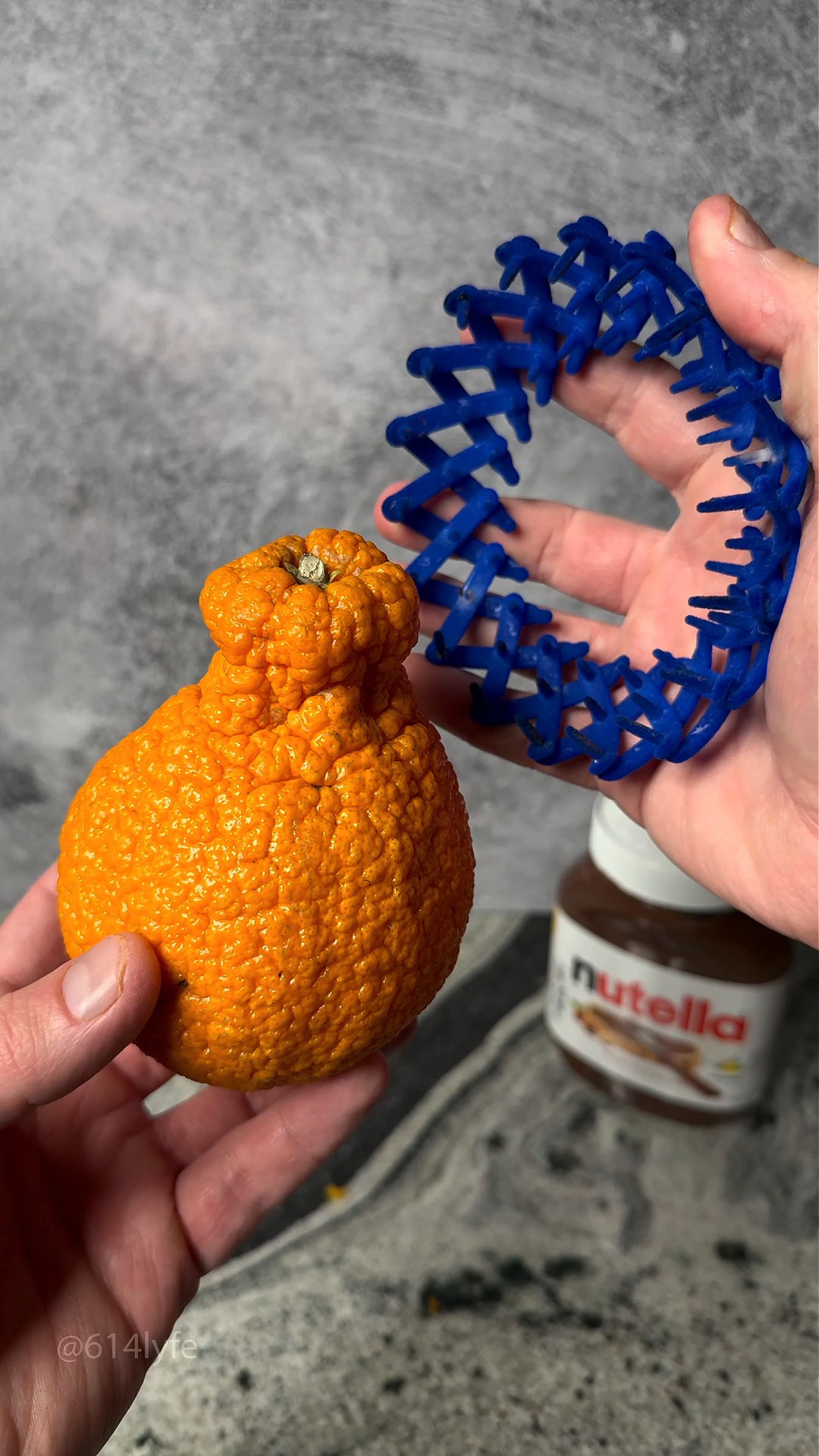Sumo orange vs. veggie topper