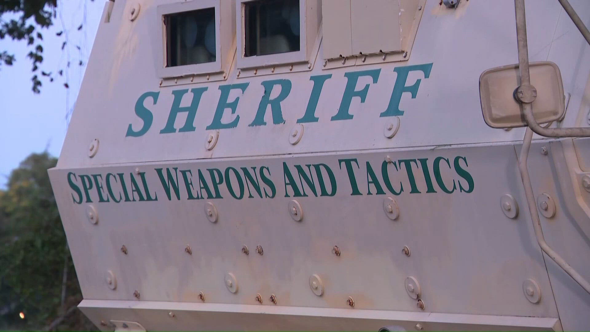 East Texas deputy and suspect killed in shootout, Texas Rangers investigate