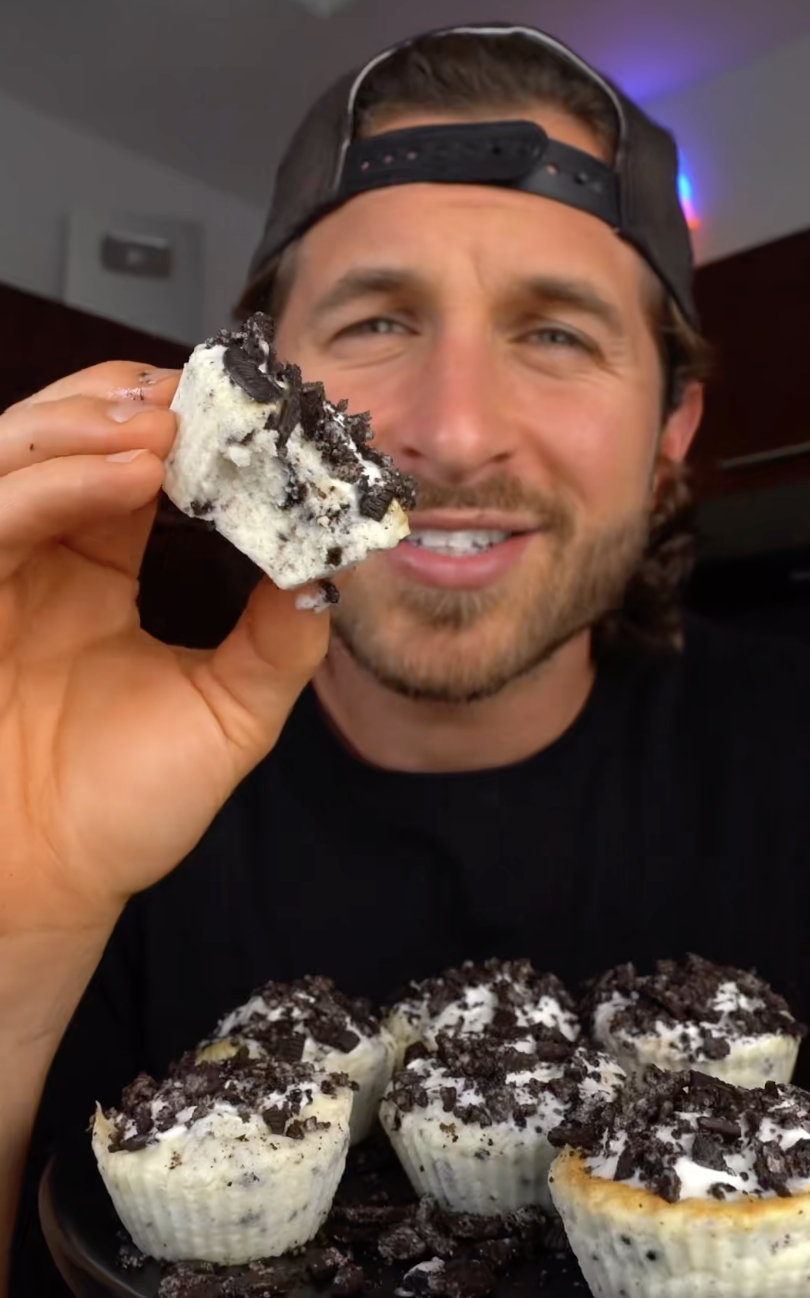 57 cal OREO mini protein cheesecakes