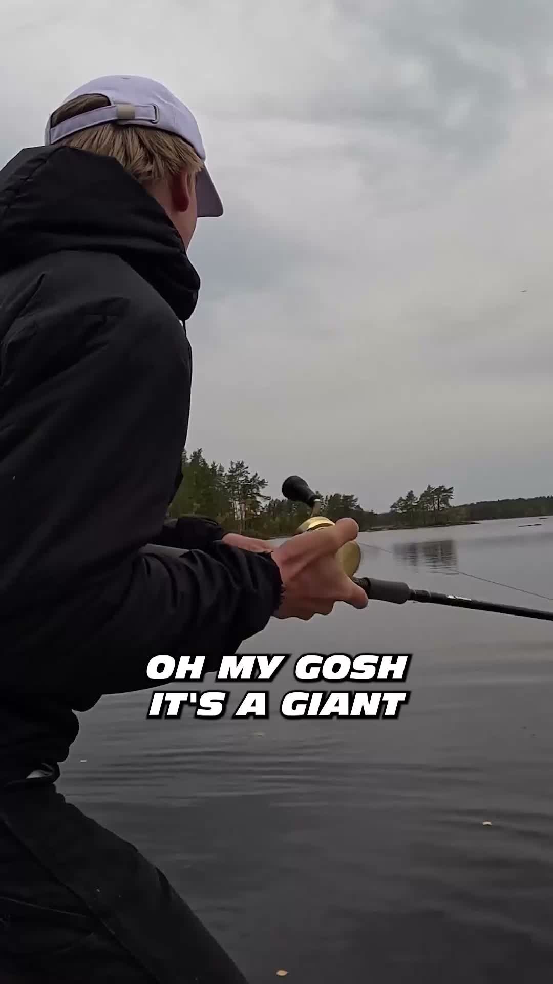 I lost a really big fish! 🎣