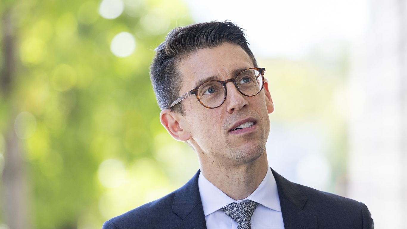 White House to Politico: Retract stories or face consequences