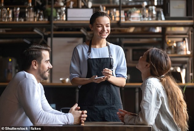 Diners call for server to be fired after shaming customer over tip by ...