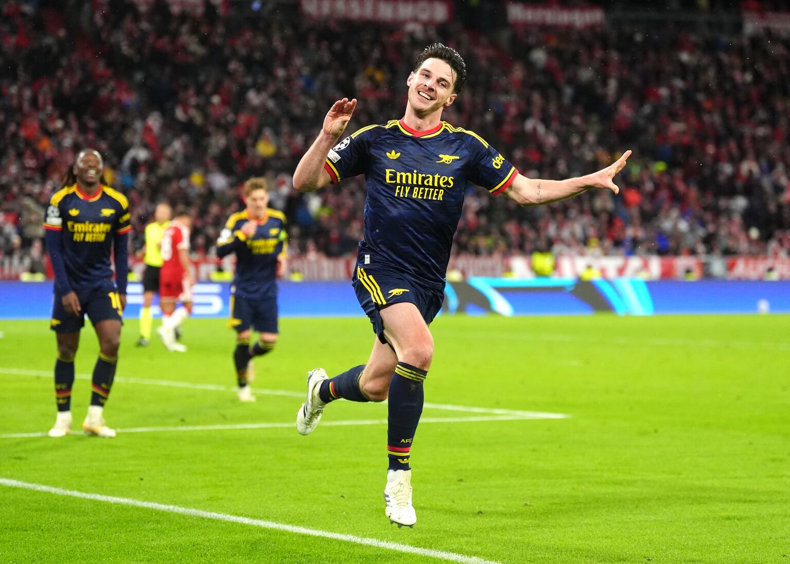Late Declan Rice strike snatches Arsenal a point at Bayern Munich
