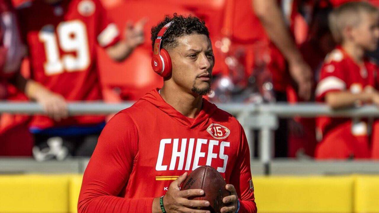 Mahomes on Hurts' diagnosis: QB calls clot scare 'extremely scary ...