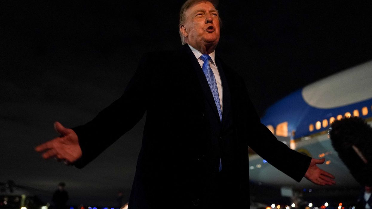 Trump turns heads with even more bizarre gaffe than usual