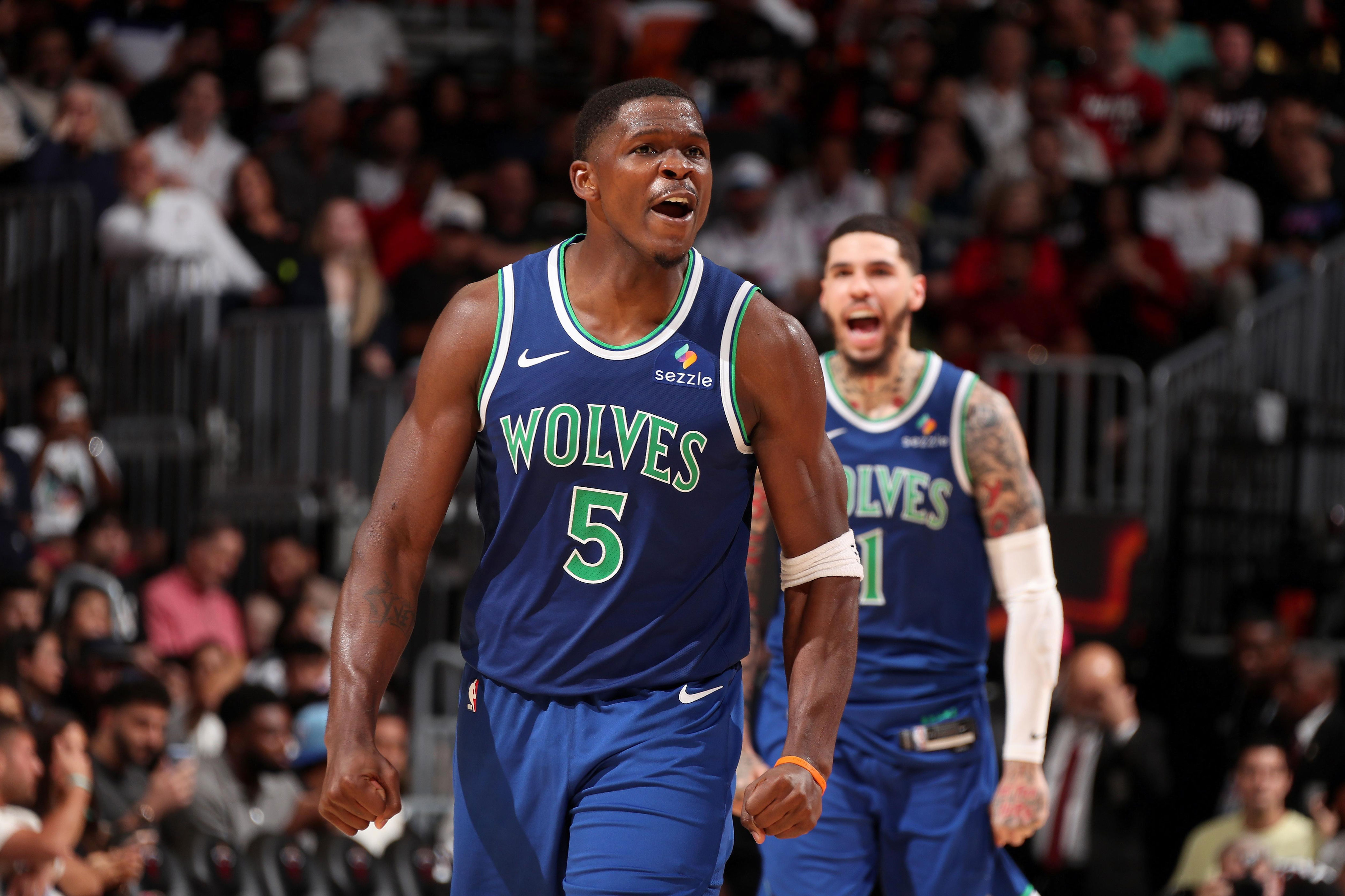 Wolves 131, Heat 106: We're back, baby