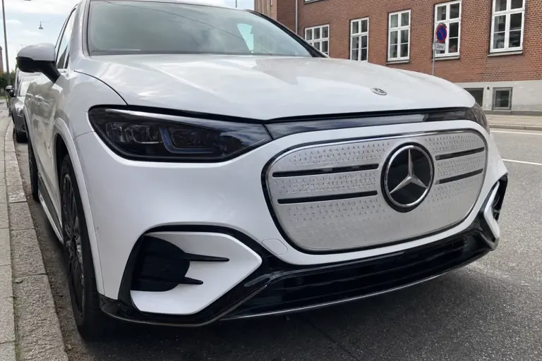 Ny Mercedes-elbil slår sit eget rækkevidde-løfte: kører længere end lovet