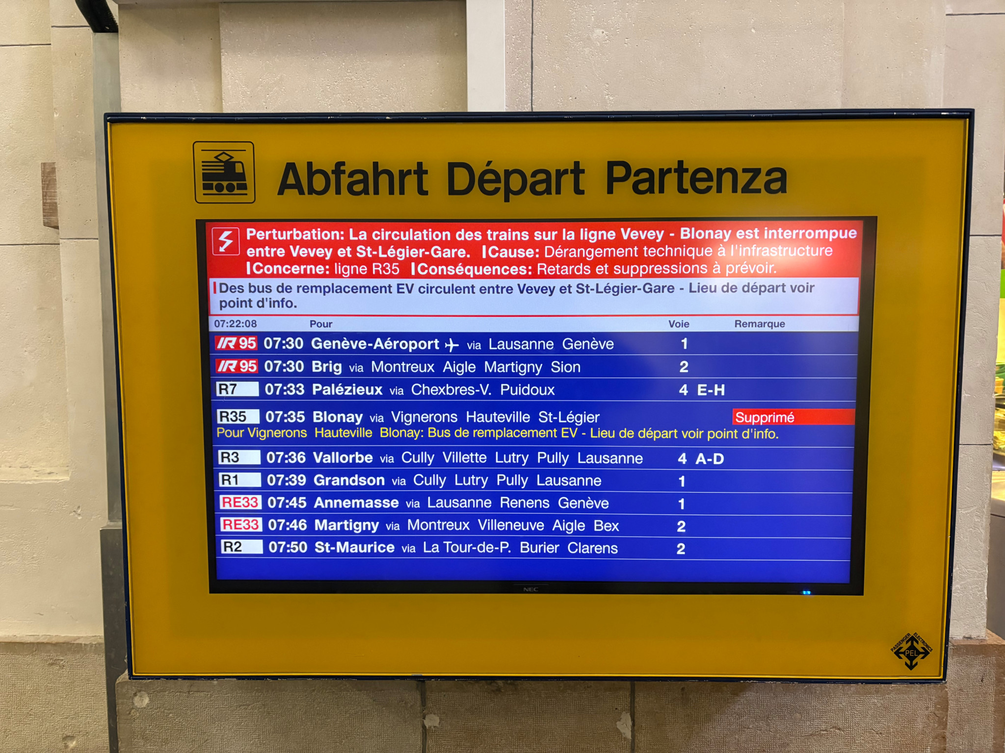 Une panne électrique interrompt les trains entre Vevey et Saint-Légier