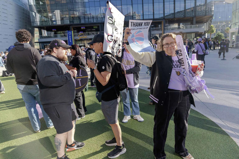 Anti-trans protesters showed up at the WNBA Finals. Valkyries fans shut ...