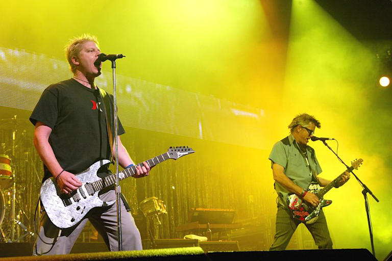 The Offspring’s Kevin ‘Noodles’ Wasserman quits tour over sudden ...