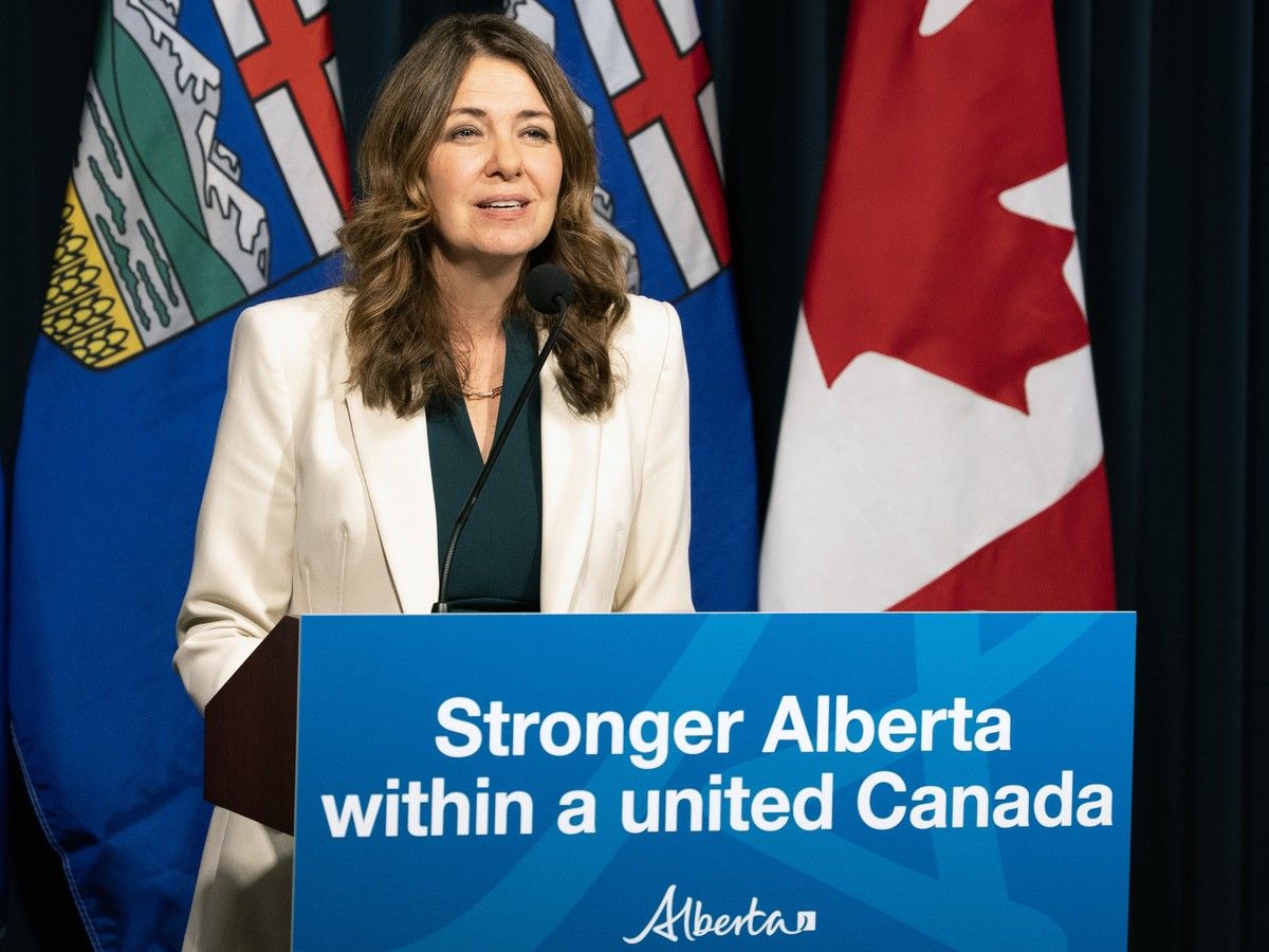Thursday's letters: Smith the best leader in Canada