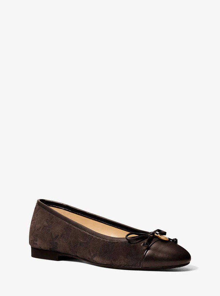 7 rekomendasi flat shoes wanita branded, dari Gucci sampai LV