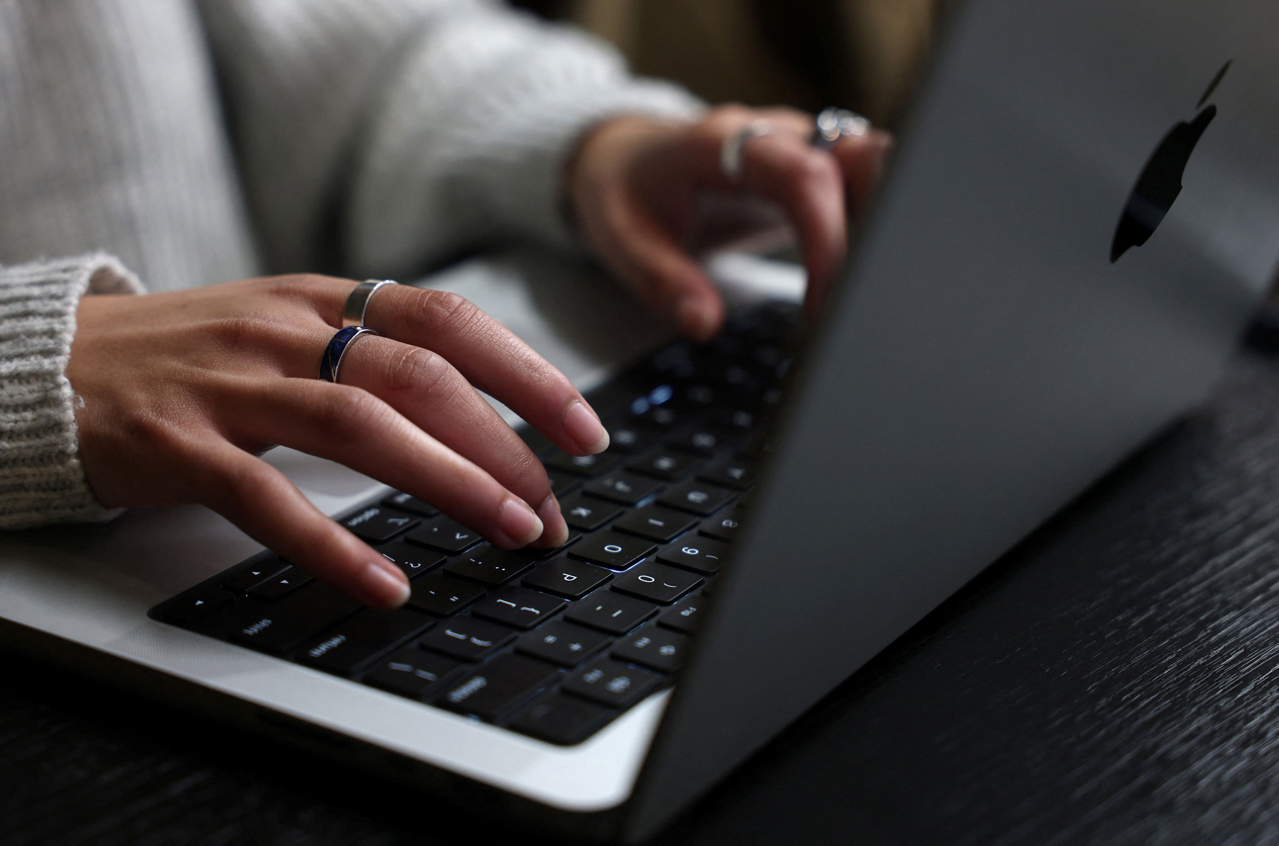 Government urges PHP security patches, considers SME support