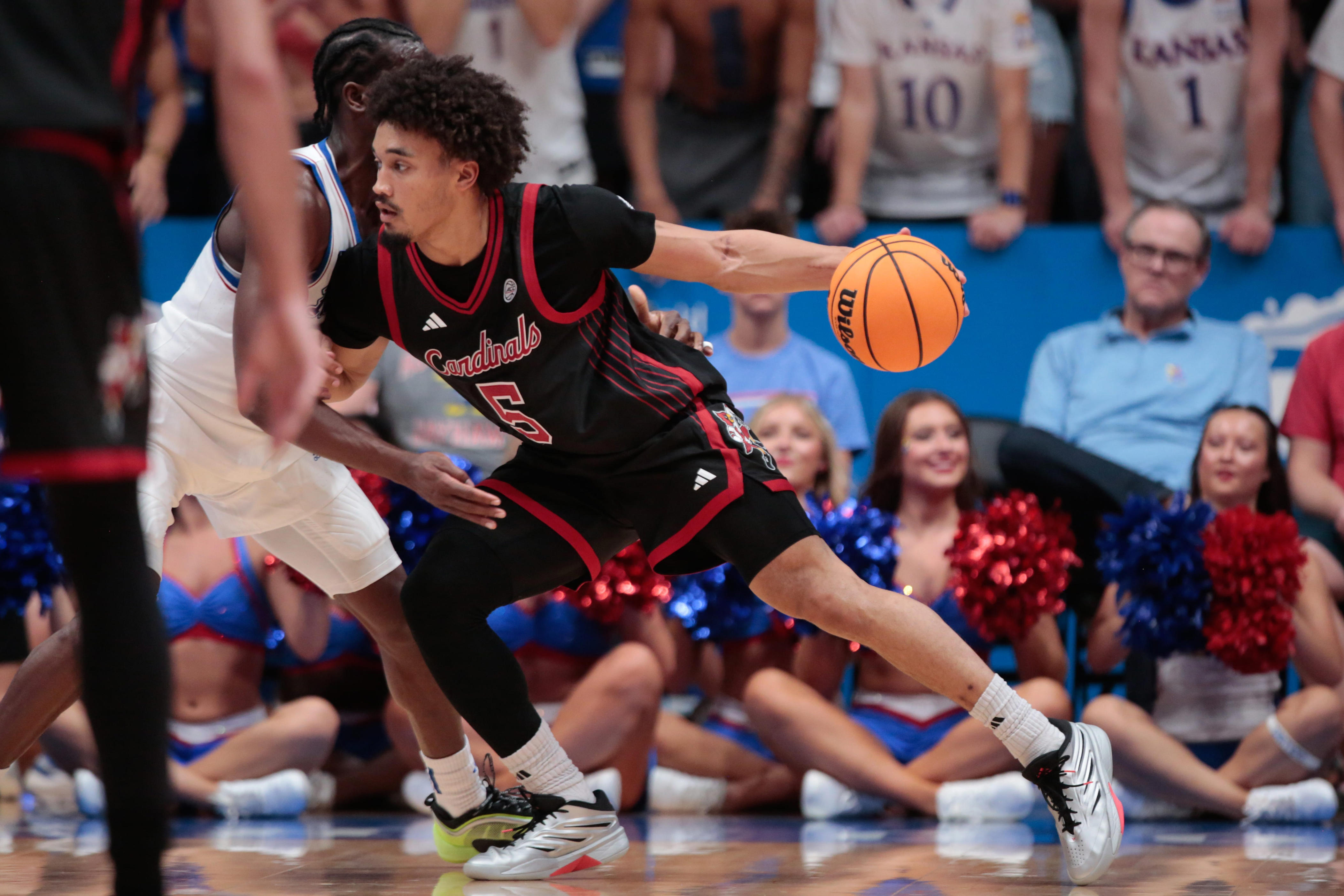 Louisville basketball makes statement with exhibition win at Kansas