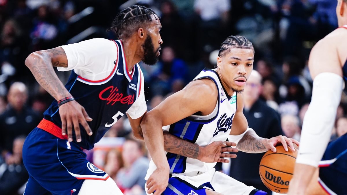 Darius Acuff Jr. struggles in NBA debut as Kings lose in blowout vs. Clippers