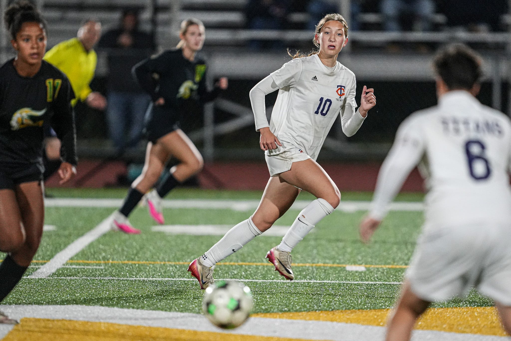 Scores and recaps from a busy Wednesday in RI high school sports