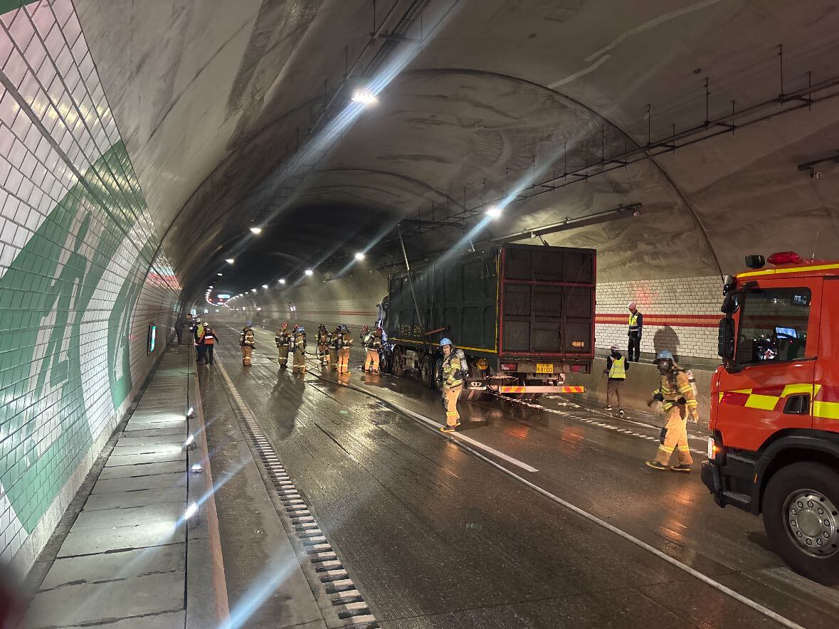 Garbage truck fire triggers Inje Tunnel closure