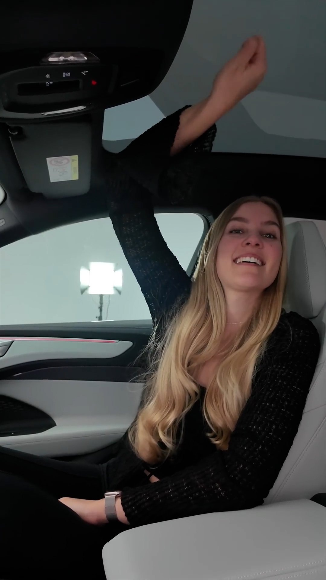 Audi A6 Avant tem teto solar com controles simples