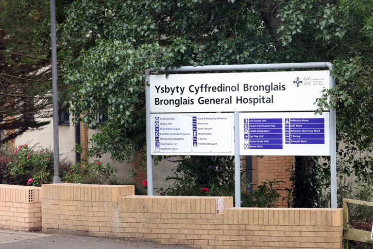 Ward closed at Aberystwyth hospital due to outbreak of a contagious ...