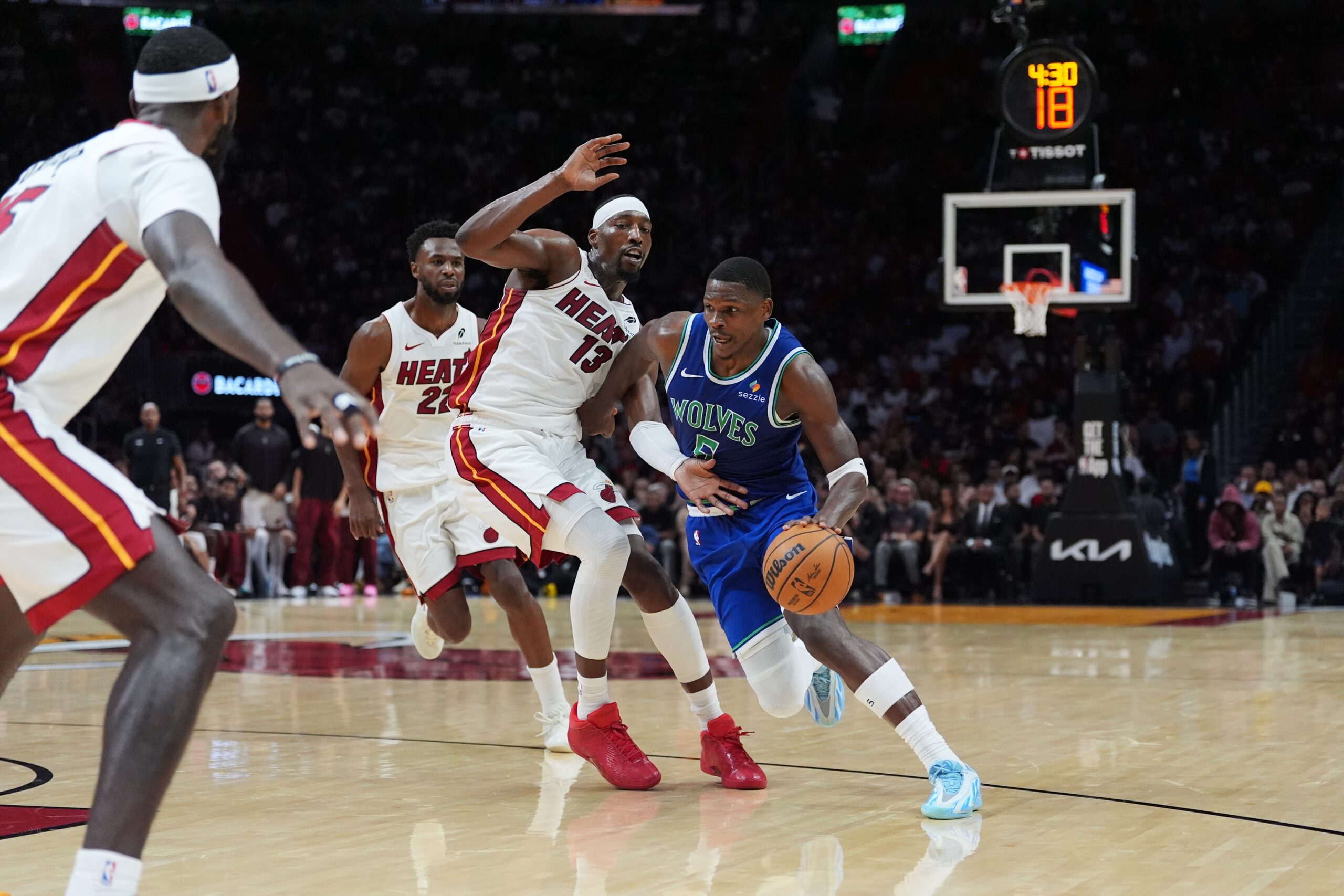 NBA: Anthony Edwards, Timberwolves spoil Giannis’ Heat debut