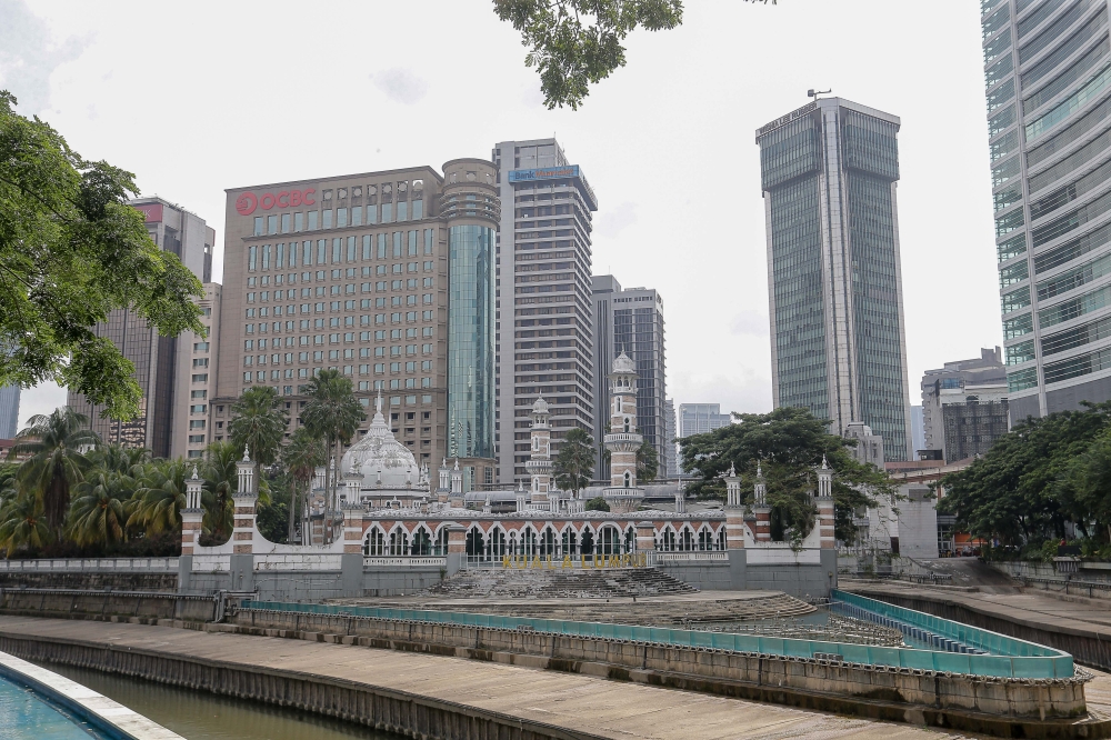 Loke welcomes RM5m Masjid Jamek LRT makeover, wants stations to drive ...