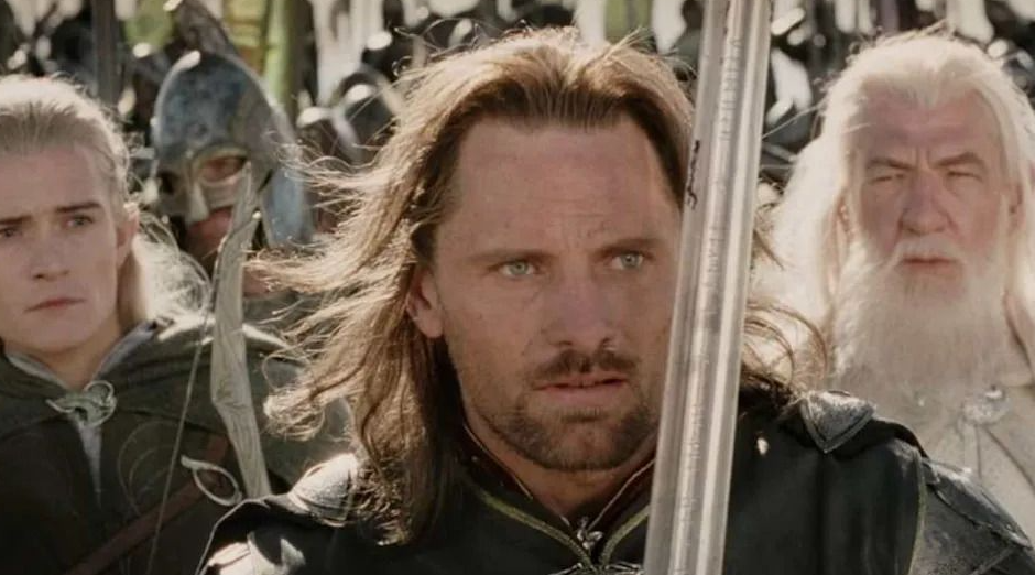 Viggo Mortensen resurfaces in LOTR casting controversy — Jamie Dornan ...