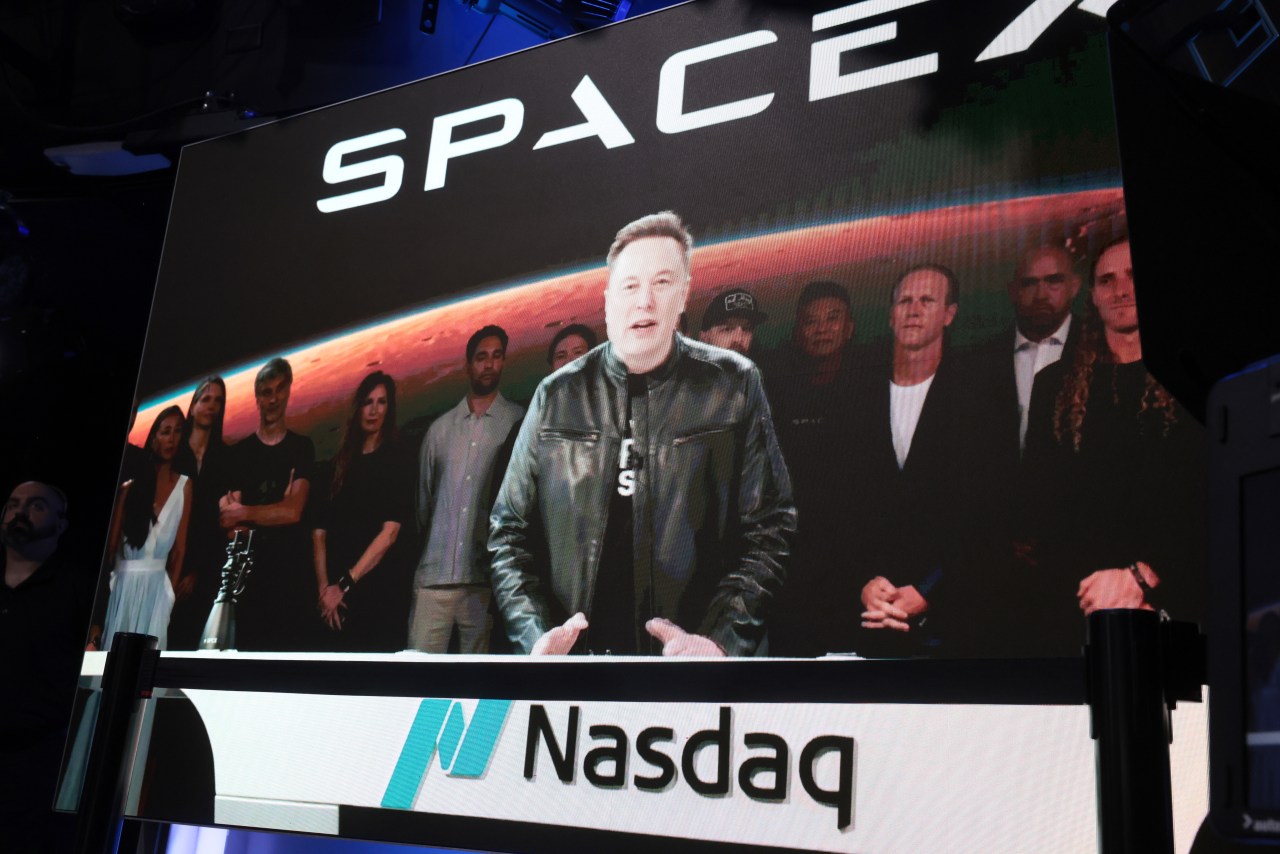 SpaceX: A futuristic Berkshire Hathaway, or just a mess?