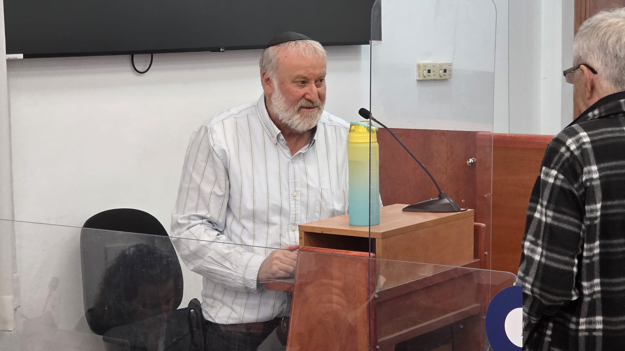 Netanyahu defense challenges investigation approvals as judge presses ...