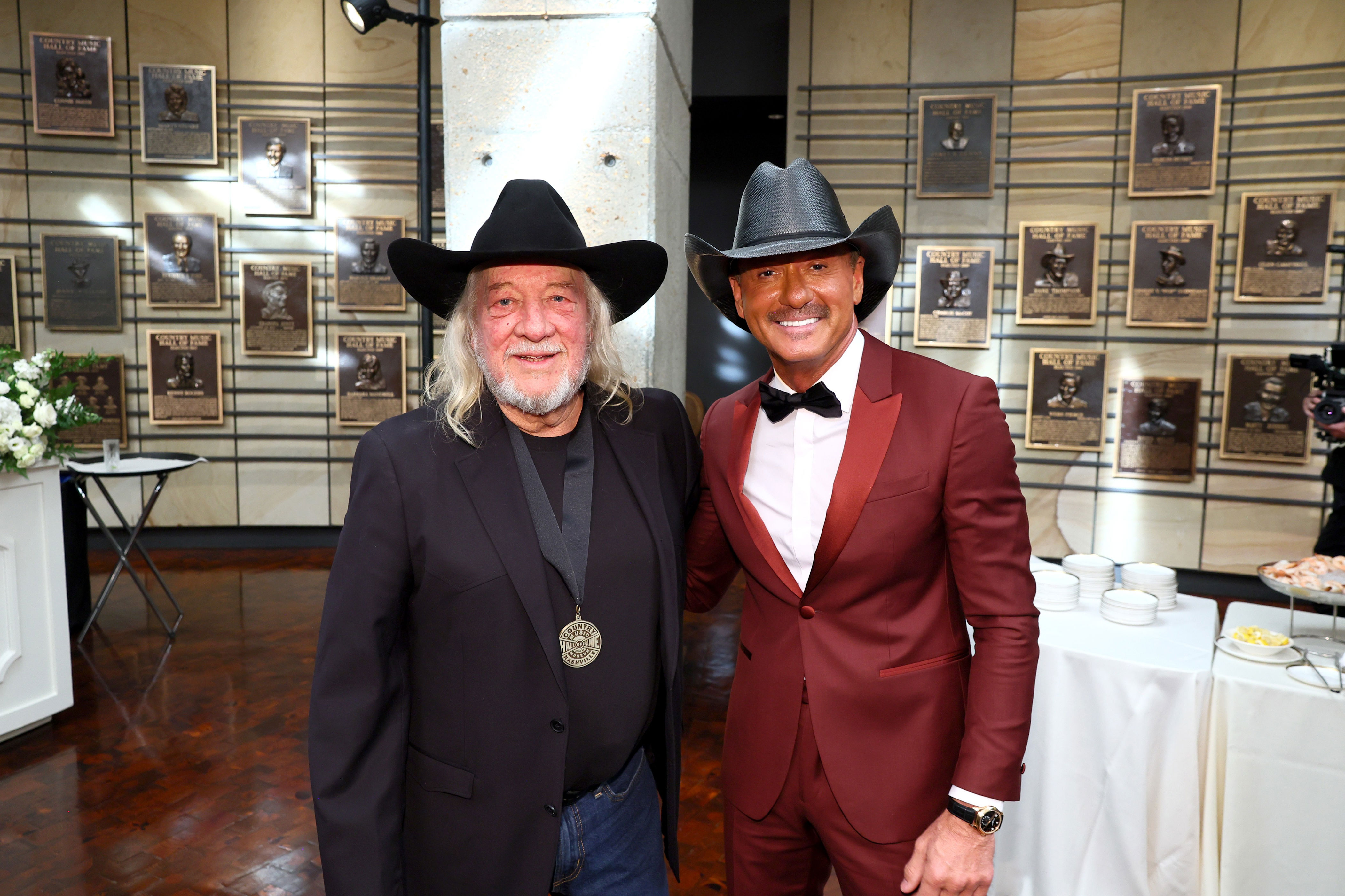 John Anderson, country music legend, dead at 71 — days after attending ...