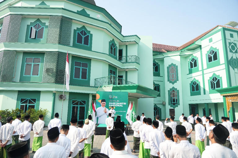 PKB Jatim serukan jihad melawan karhutla saat Hari Santri, 5.000 bibit ...