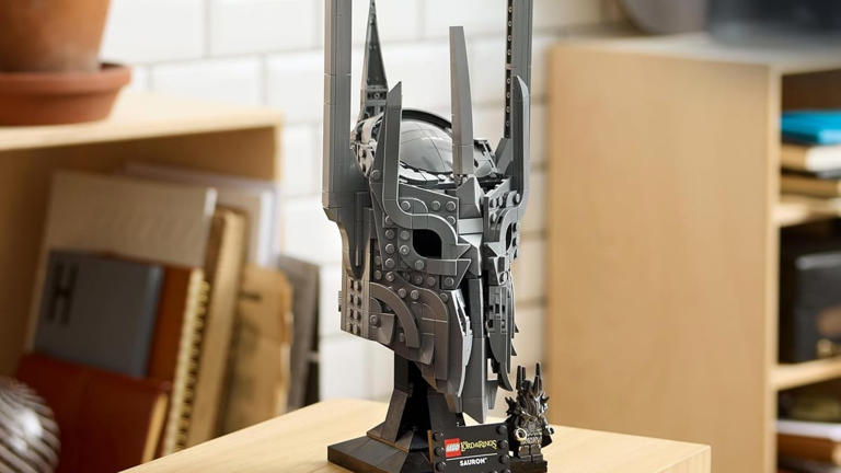 Ein Stück Mittelerde fürs Regal: Saurons Helm als Lego-Bauset