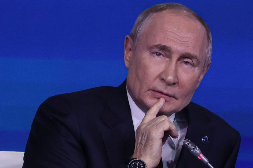 UK being spied on by Vladimir Putin's rogue fishing boats as undersea ...