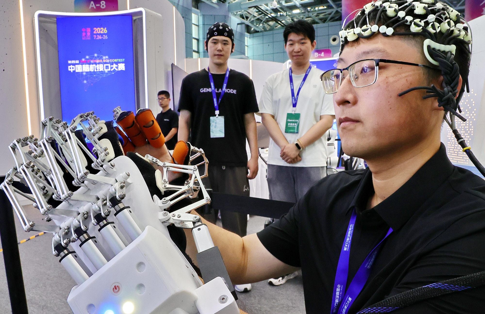 China moves to set global standards for brain-computer interface technology