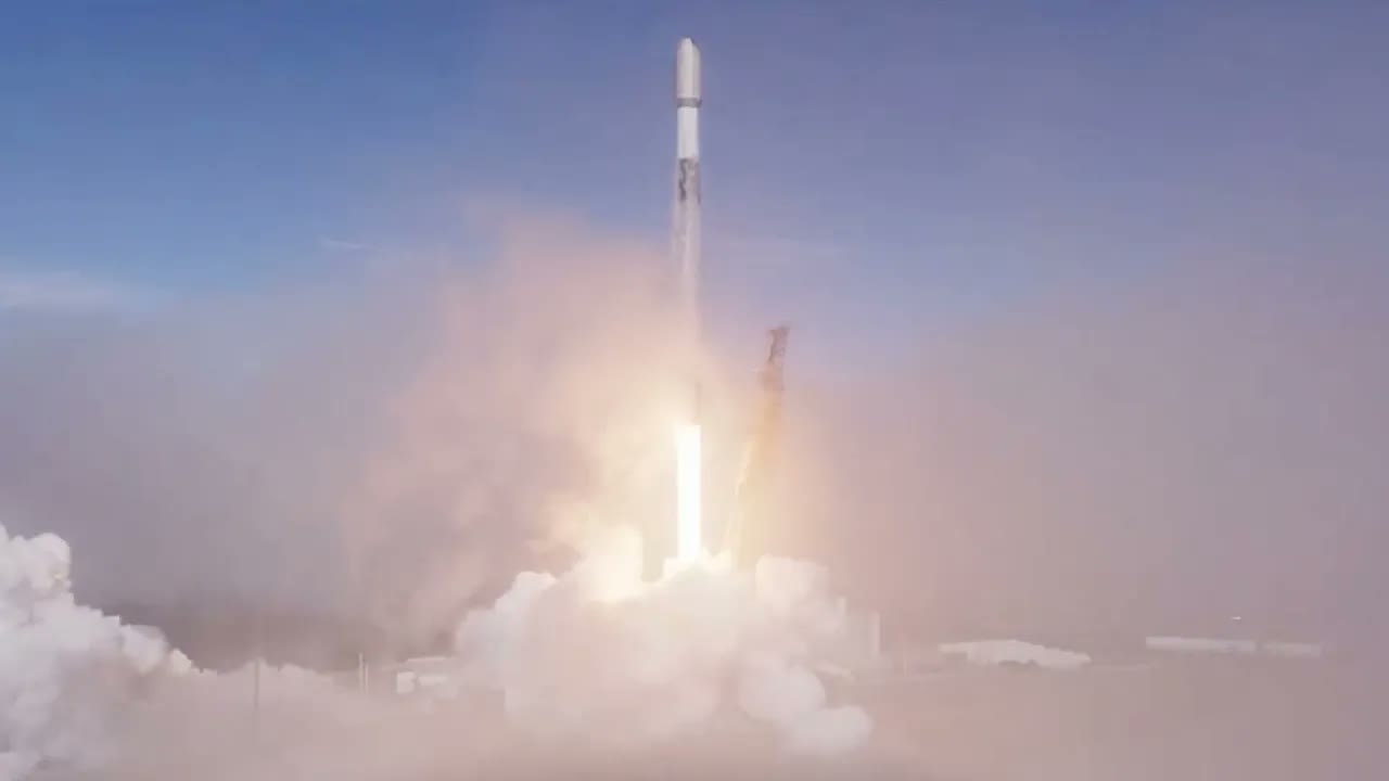 Blastoff! SpaceX launches 24 Starlink satellites from California, nails ...