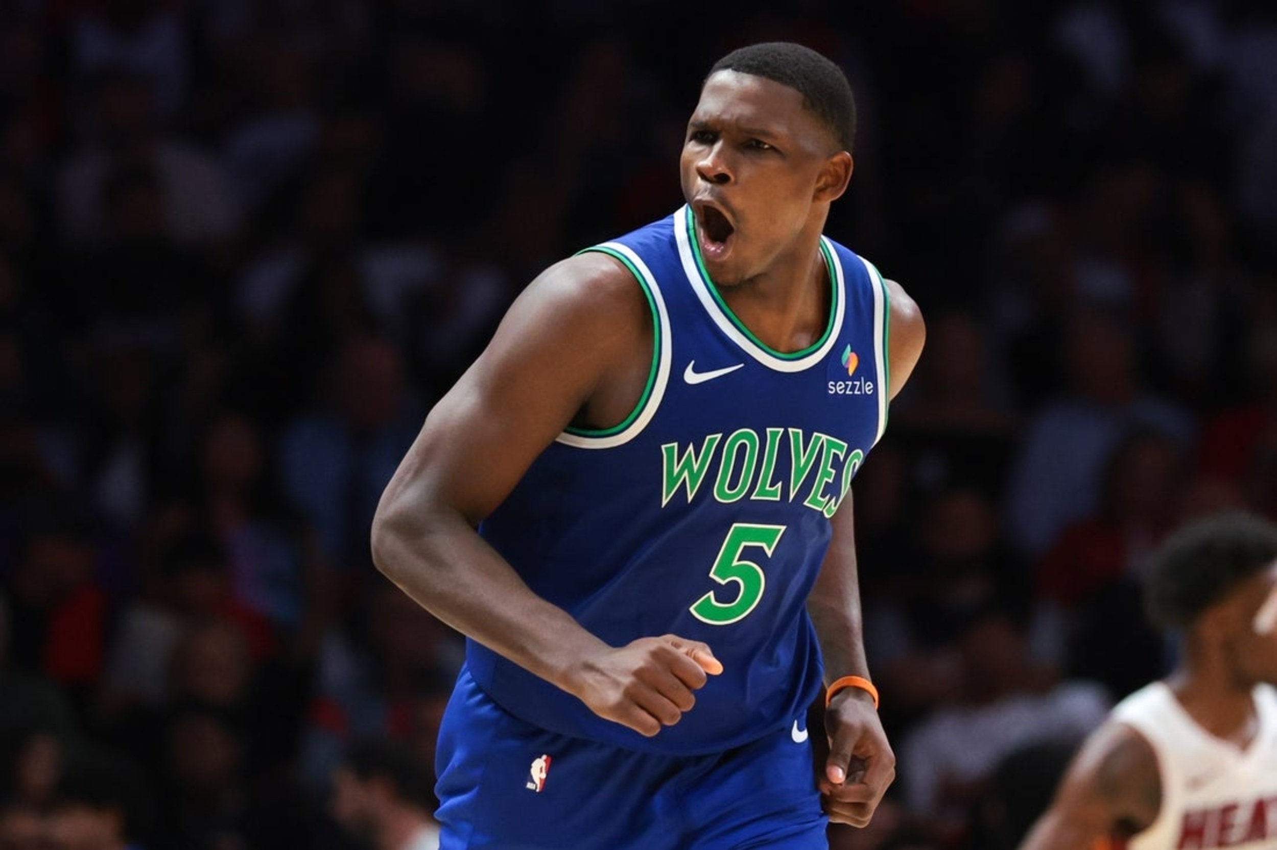 Timberwolves, Raptors clash after dominant 2-0 starts