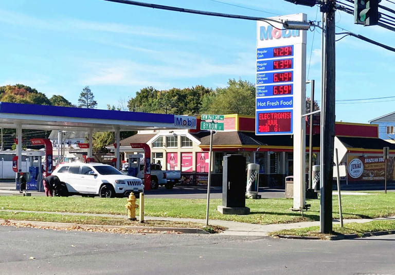 CT city denies gas station owner’s bid to build solar panel canopy ...