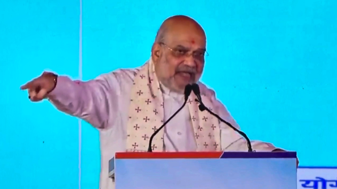 You want to protect infiltrators' votes: Shah attacks Rahul over vote ...